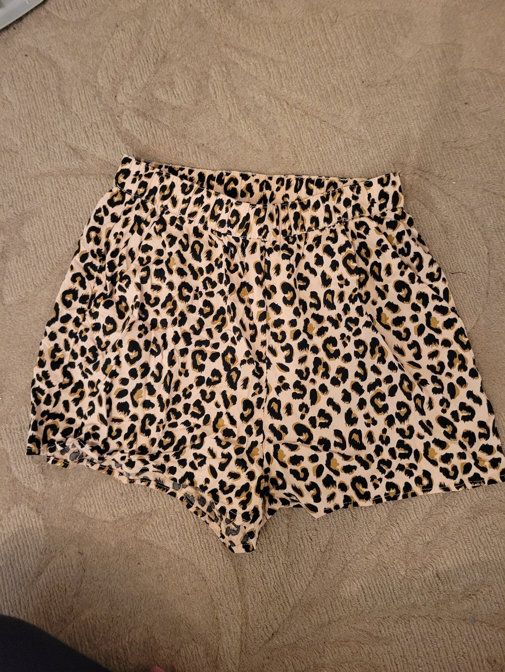 H&M Divided Leopard Print Shorts